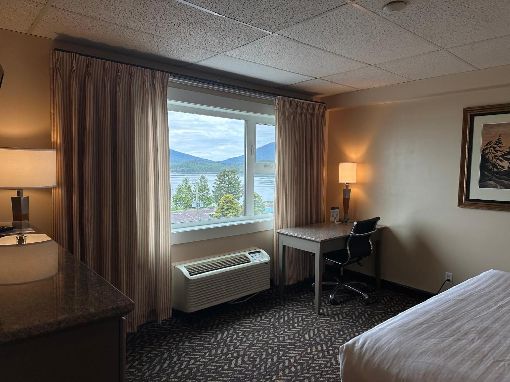 Prestige Oceanview Hotel Prince Rupert Buitenkant foto